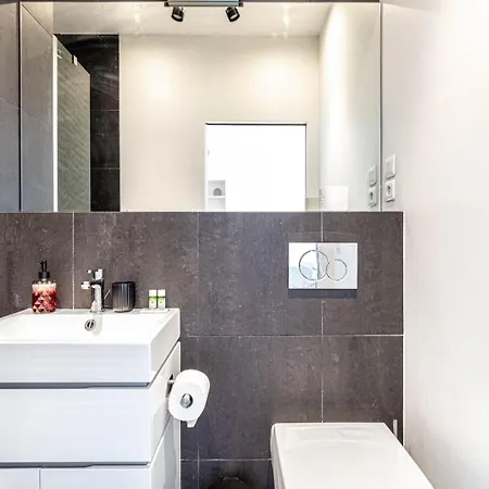 Bastille Apartment *